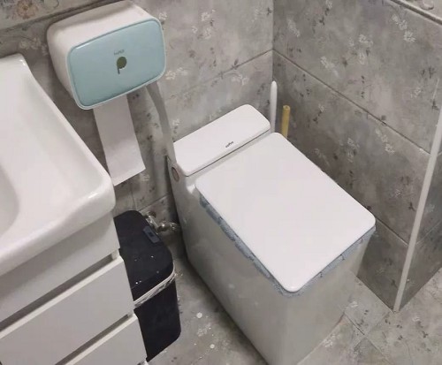Bồn cầu không két nước Moonoah MN-1599