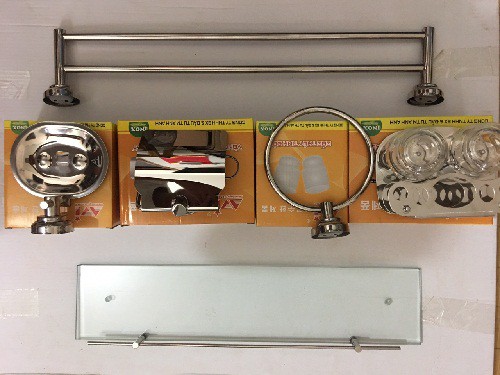Bộ phụ kiện phòng tắm Inox 304 giá rẻ bc838