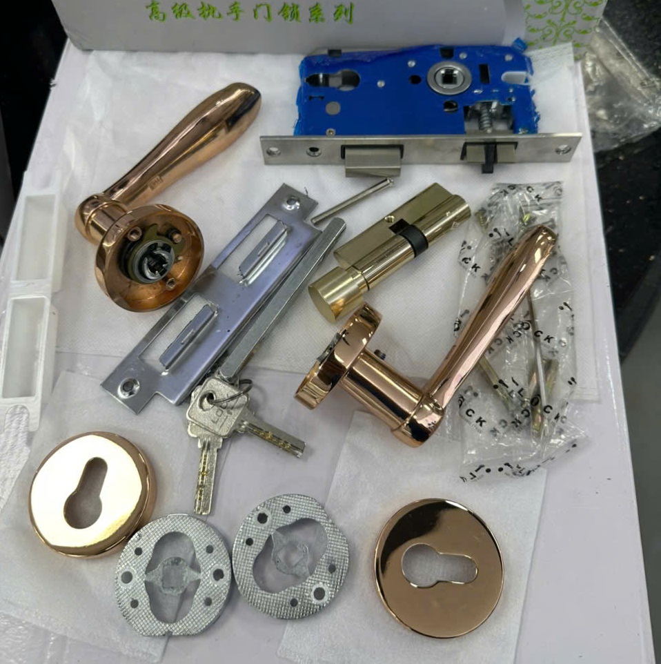 Bộ tay nắm khóa cửa màu vàng hồng Rose gold Miken YJ206-RGI