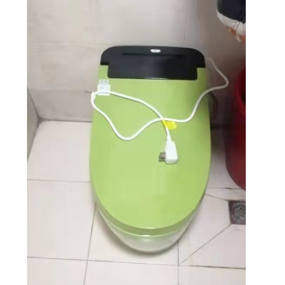 Bồn cầu liền khối xả nước bằng chân Miken DX-625 - Image 6