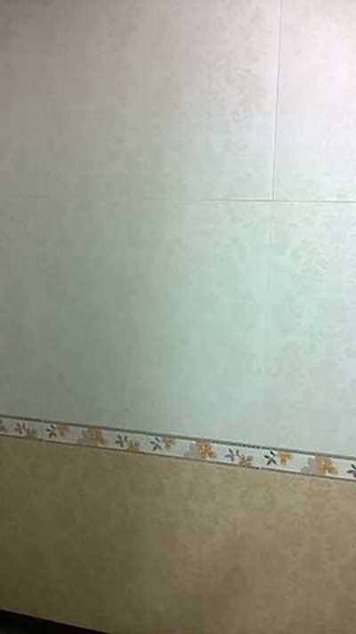 Gạch ốp vệ sinh 30x60 theo bộ 68055 - Image 3
