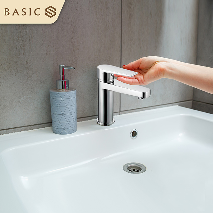 Vòi chậu lavabo nóng lạnh màu chrome Basic BW-47002 - Image 6