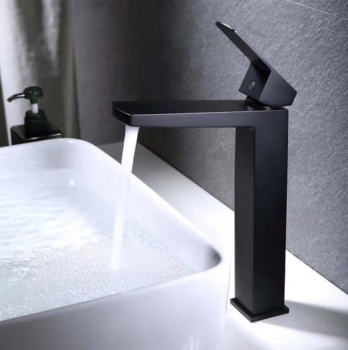 Vòi xả bồn mạ vàng MK-01910 (Đặt hàng từ 10-25 ngày) - Image 4